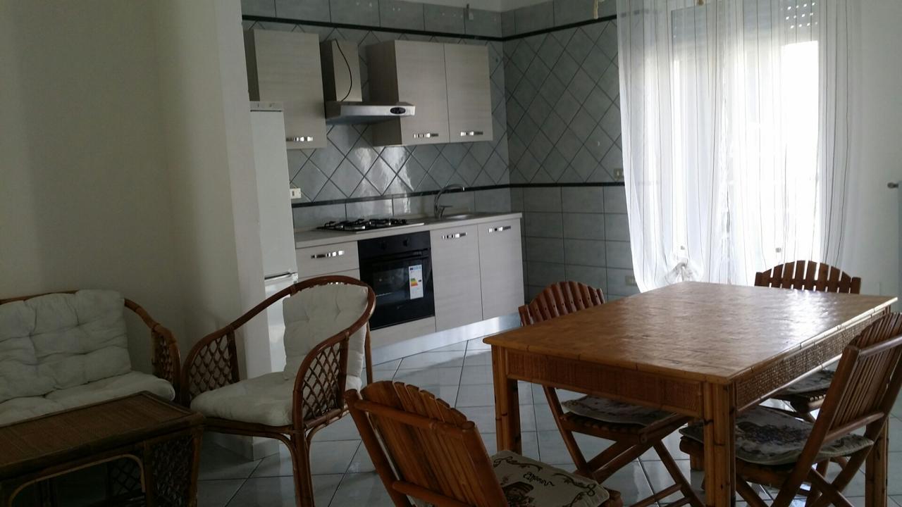 Vacation House A Mola Di Bari Apartment Bagian luar foto